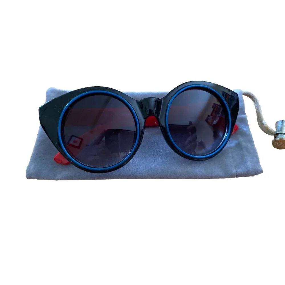 Stylish Polaroid Sunglasses - Plastic Goggle Sun Shades Kids Fashion Eyewear 1pc